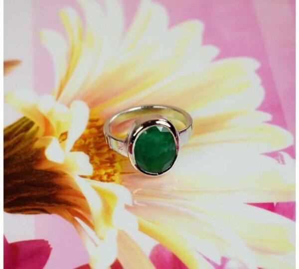 Natural Colombian Emerald Ring