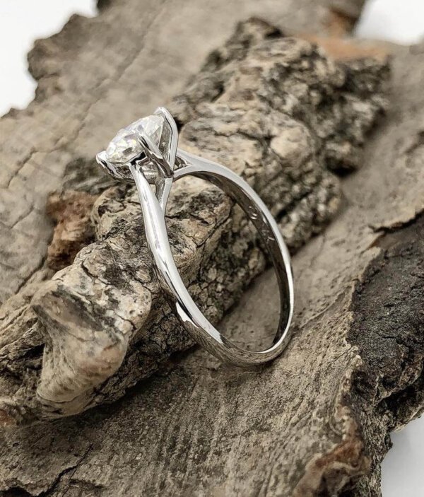 Moissanite diamond ring in starling silver
