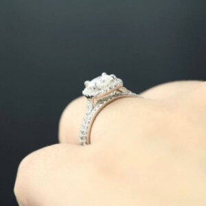 Stackable Moissanite Band