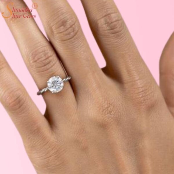 Round Shape Moissanite Diamond Solitaire Ring