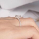 oval cut moissanite bridal ring