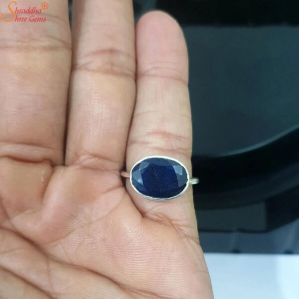 oval blue sapphire ring