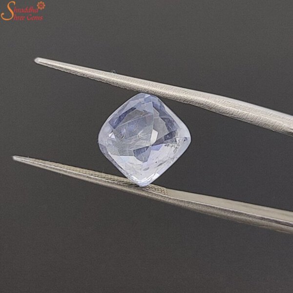 high quality blue sapphire gemstone