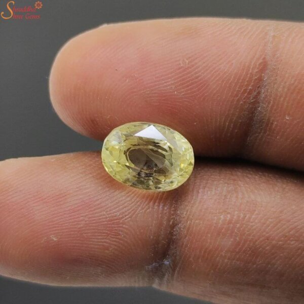 yellow sapphire gemstone