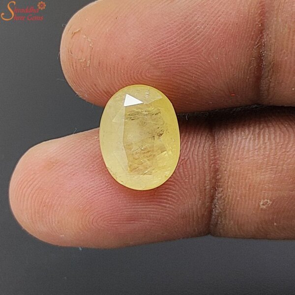 loose oval yellow sapphire gemstone